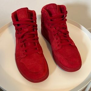 Air Jordan 1 Retro High 'Red Suede' Size 8